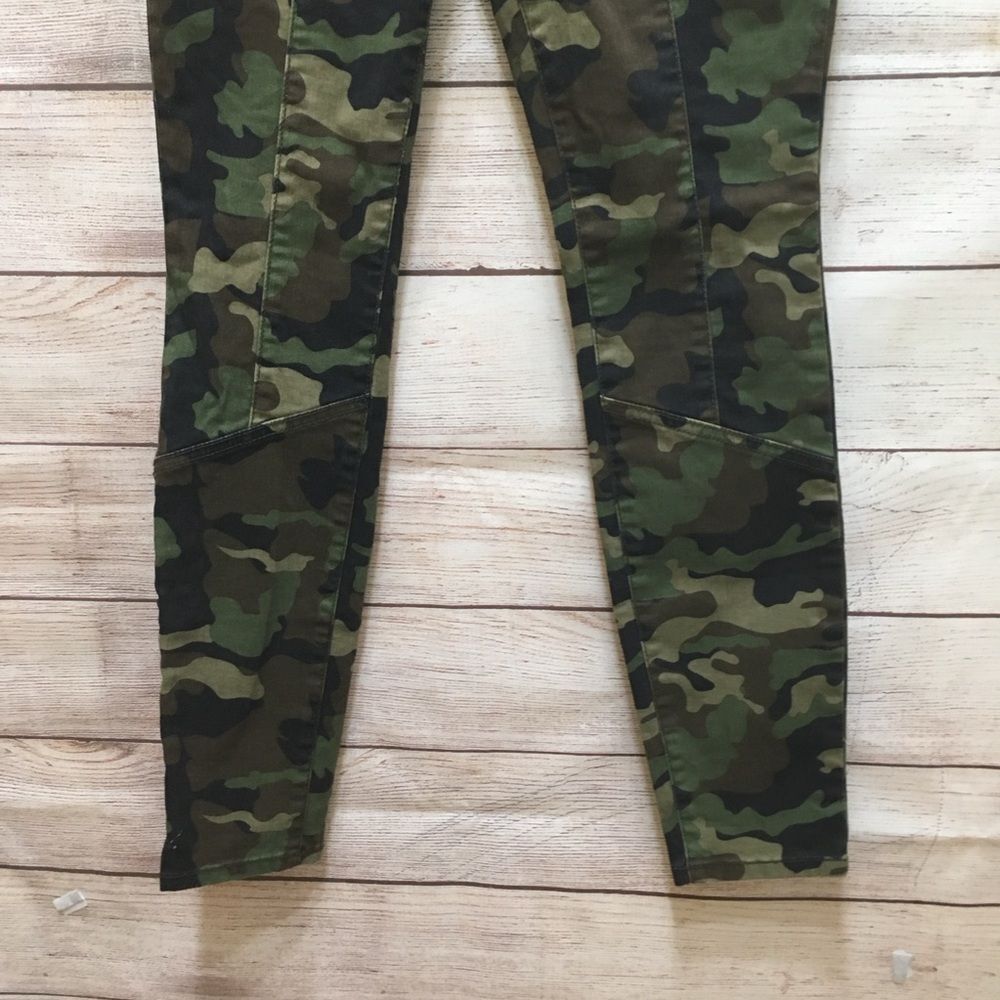 WILLIAM RAST CAMO PANTS‎ - Picture 3 of 5